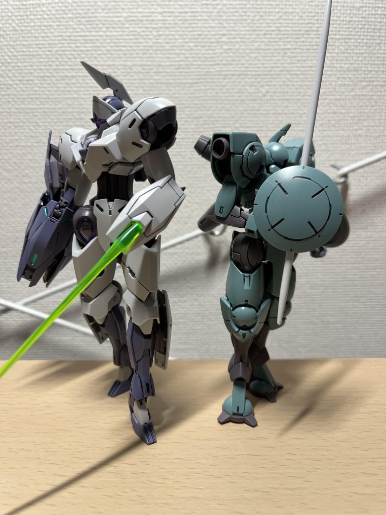 ミカエリスと。複数機揃えたくなるのはハインドリーやベギルペンデの方なのに、どの販売店でもミカエリスが大量積まれてるっていうねw