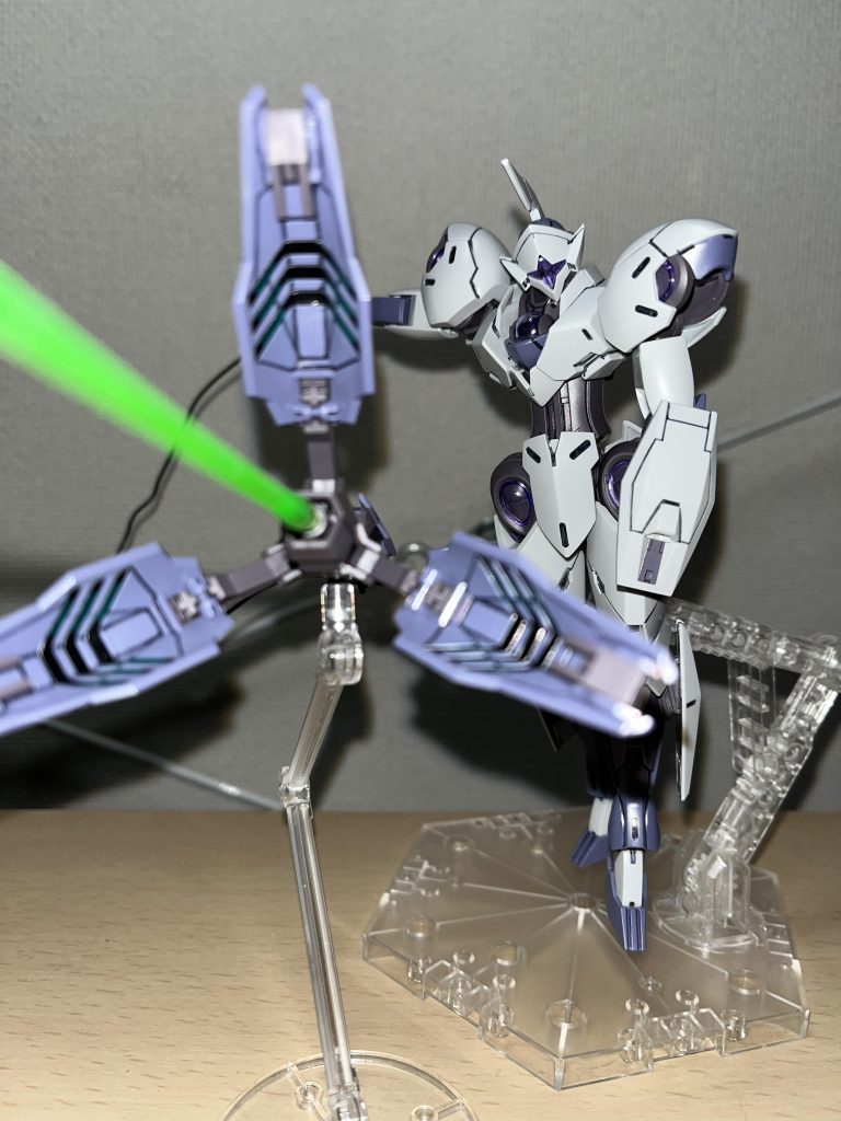 このブレイザーって飛んでくる時の見た目が怖いと思うの。