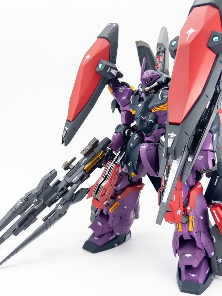 肩のジョイントで、シールドも全面展開可能です〜。