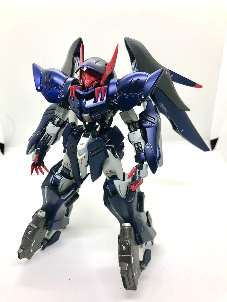 改造点は以下の通りです。翼→デスティニーのものを接続腕→端白星に変更→グレモリーの腕装甲を装着可能に足→装甲の追加絶対装備重量100%超えてる。