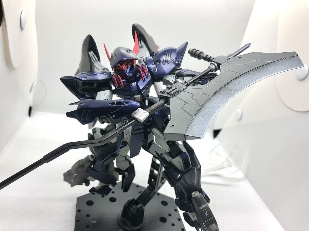 以前投稿した龍狩りの大斧の本来の持ち主というコンセプトで制作しました。自分で言うのもなんですが、中々良くできたと思ってます。