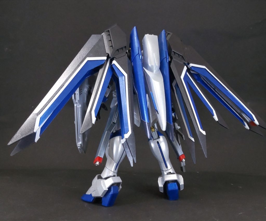 HG ライジングフリーダムガンダム–3枚目/制作者：三代目和菓子屋