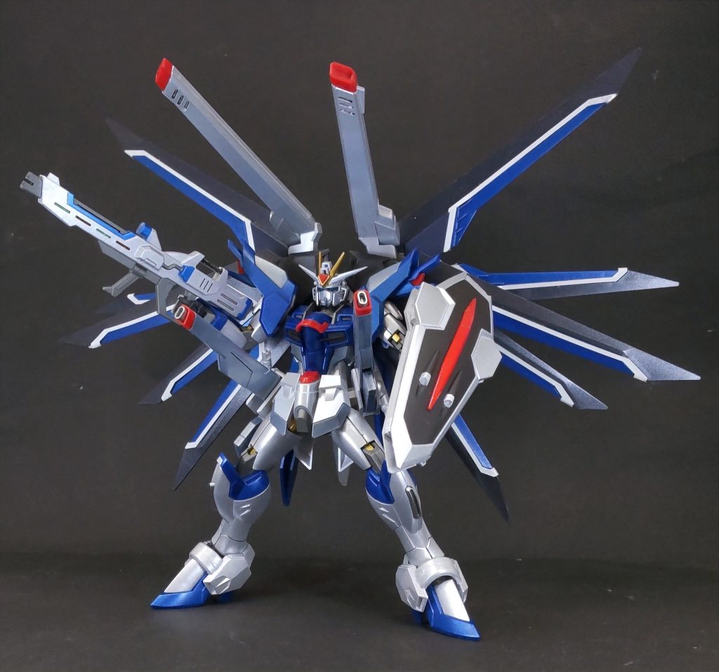 HG ライジングフリーダムガンダム–4枚目/制作者：三代目和菓子屋