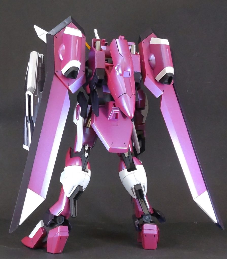 HG イモータルジャスティスガンダム–3枚目/制作者：三代目和菓子屋