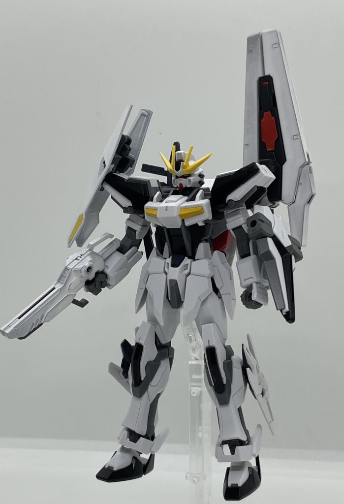 カラーはシンプルに白黒メインで。本体が無改造でも色々取り付けられるのはずるいですね(笑)