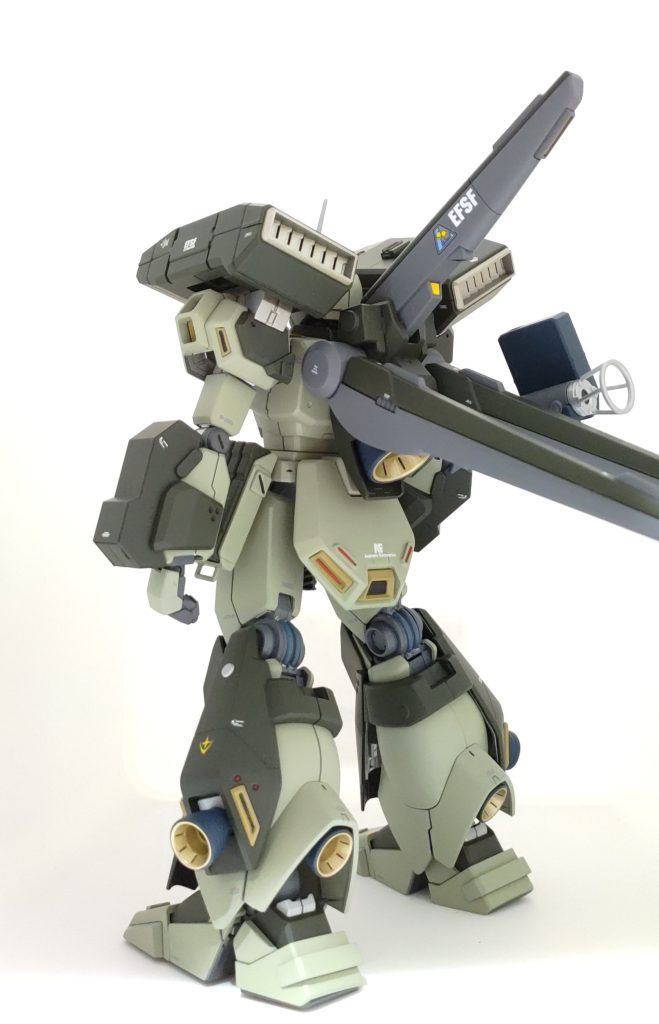 バーニア群がたまらなく格好良い!ネービーブルーとチタンゴールドを使い、お洒落な感じにしました😄