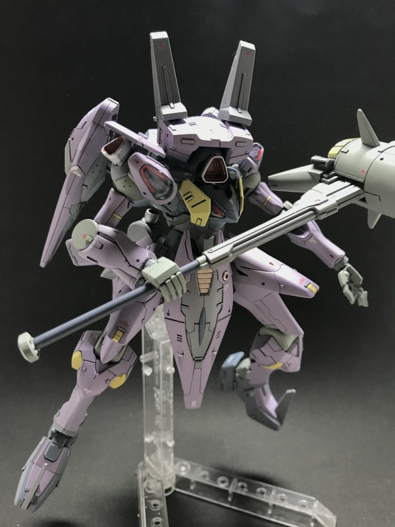 手足がひょろ長くて顔面がデカイ独特なフォルムがなかなか不気味で良いんじゃないでしょうか あと地味にディテールアップ上手く出来ました うんがんばった