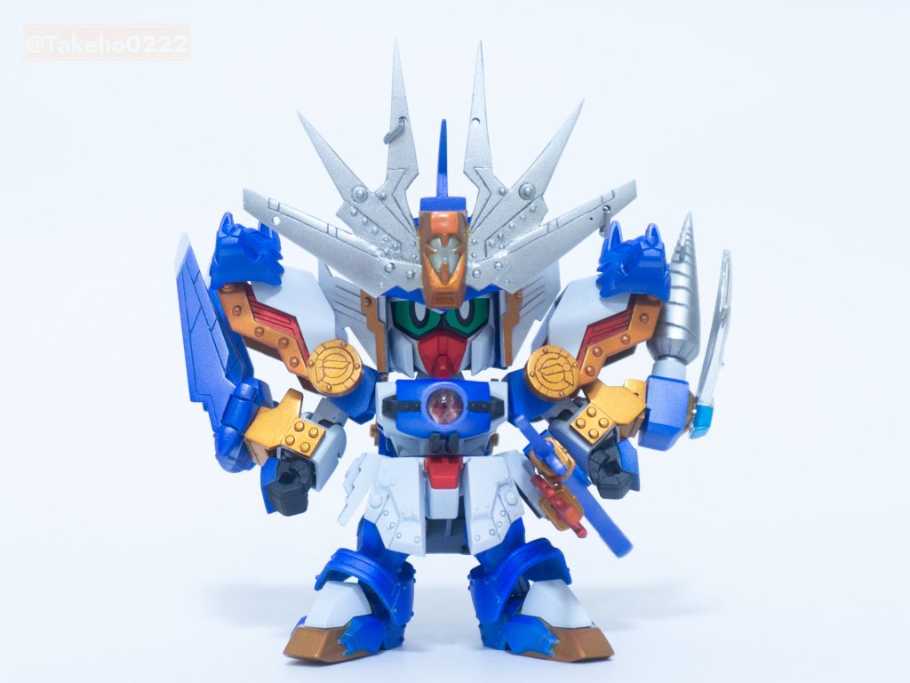 ベースとしては元キットと號斗丸をベースに武者頑駄無やBB戦士、旧キット1/144シャイニングガンダムのパーツでボリュームアップしました他にもゼロガンダムや飛駆鳥なども使用してます何気に二刀流の鞘は武者頑駄無の鞘を2本使ってます