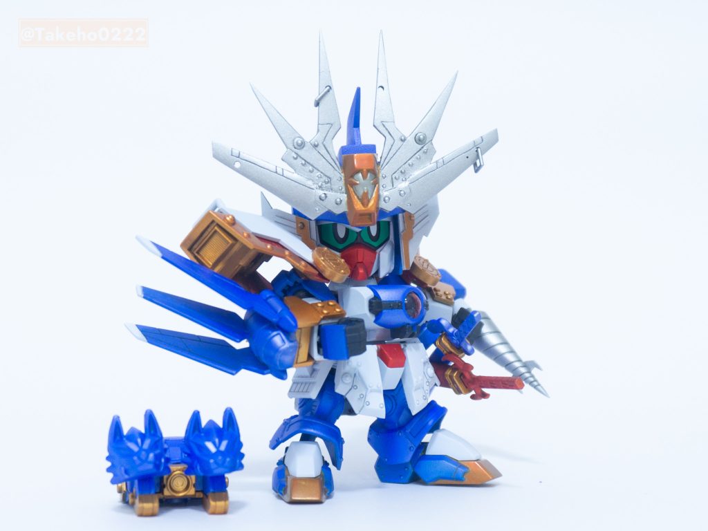 魂嵐弾亜は大きくしたかったんですが元のコアランダーとは結構形状が違うのでほぼフルスクラッチコースになりそう……ということで元キットのまま制作してます狼頭(ウルフズヘッド)はネオジム磁石での接続に変更して魂嵐弾亜にも肩にもつくようになってます