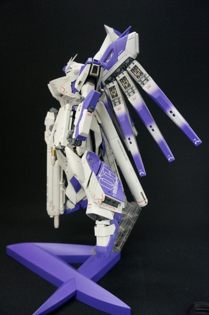 ライフルが重たく垂れ下がっています。