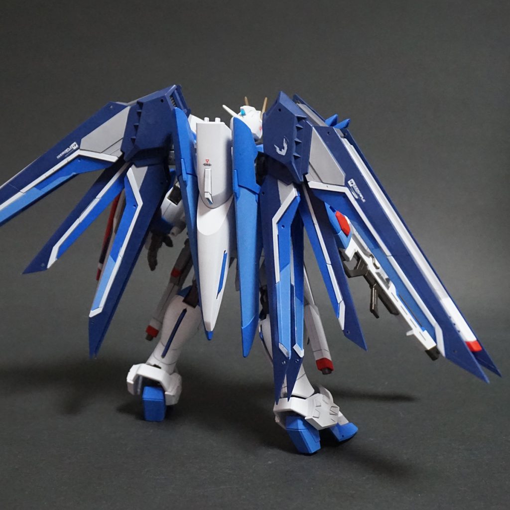 HGCE ライジングフリーダムガンダム–3枚目/制作者：@Under_NM_Design