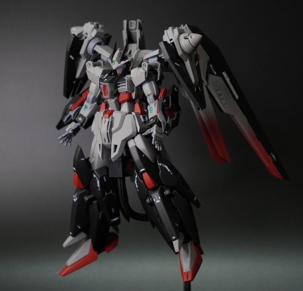 集光樹脂スゲーってなりましたが、クリアレッドで塗装するとただのクリアパーツになってしまいました、、クリアグリーンのパーツなので上からクリアレッドを吹くと、茶色になるんやろなと思ってましたが、しっかり層を重ねると赤く発色してくれてよかったです!