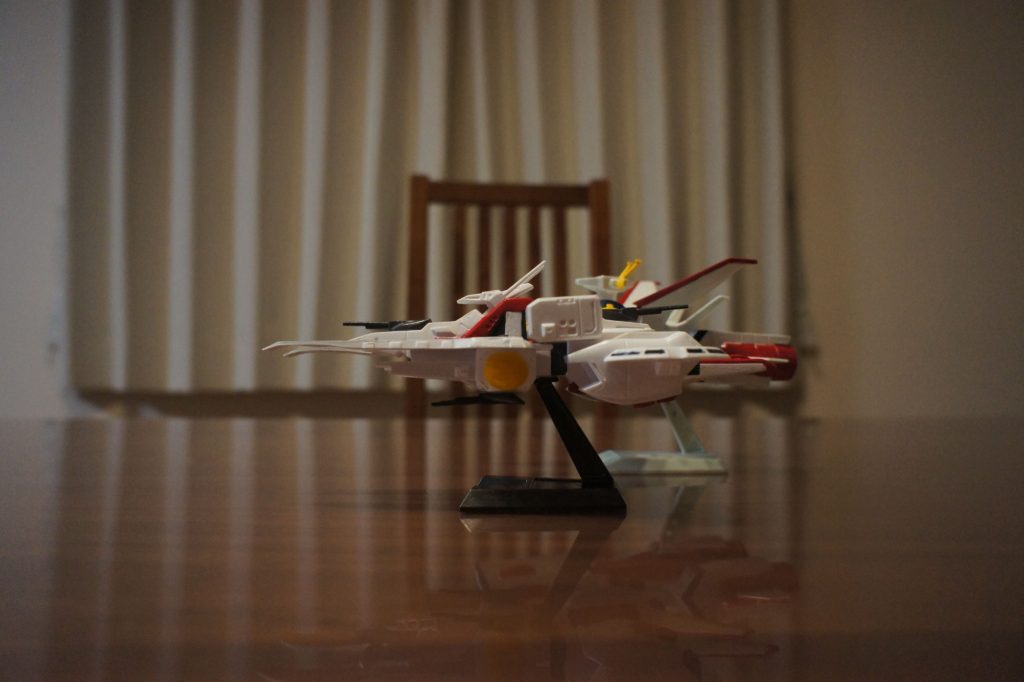 ホワイトベースより機能的にコンパクトにまとめられていますね。でも、それでいて共通性もあって素晴らしいデザインセンスだと思います。