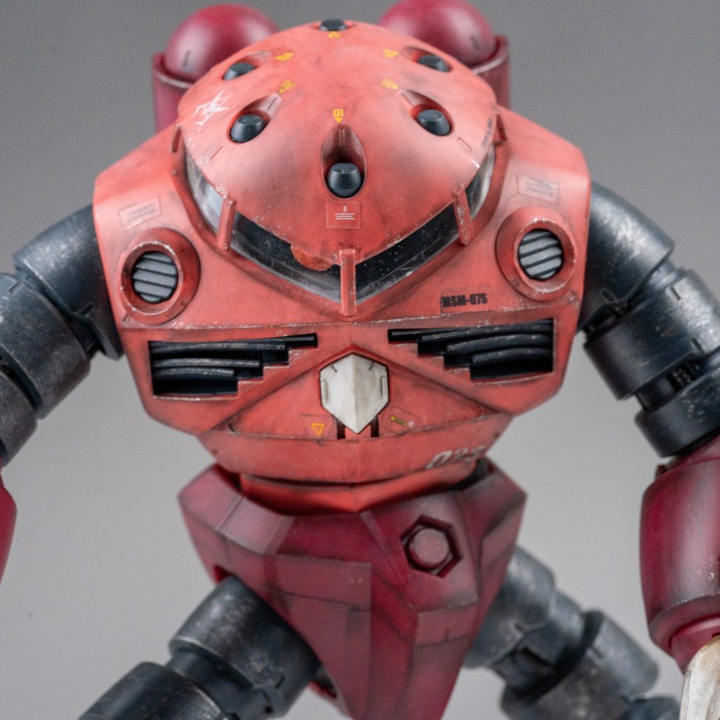 付属のデカールを使ったのでデカール跡がくっきり・・・