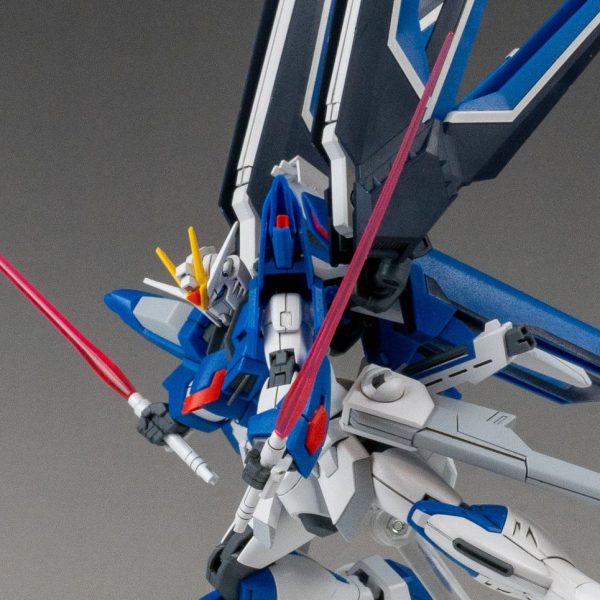 HG ライジングフリーダムガンダム