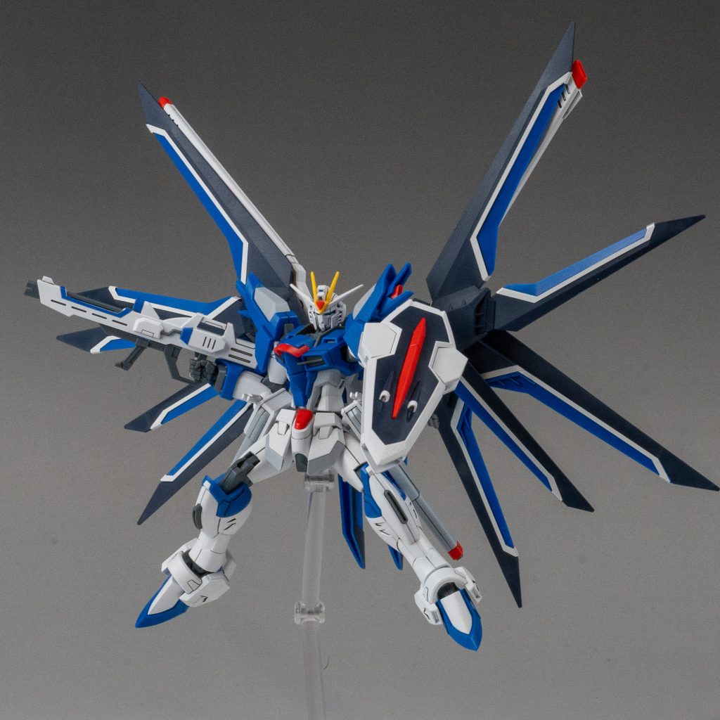 HG ライジングフリーダムガンダム–3枚目/制作者：M.マウス Ver.Le