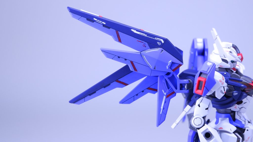 ▲ウイングバインダーアップ、赤ラインのアクセントが合いますね