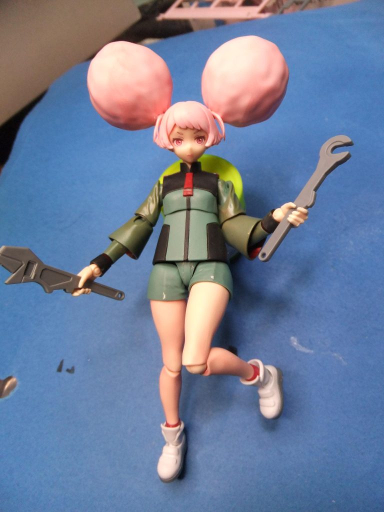 テストに以前アップしていたミオミオの塗装済みの腕パーツを「ぽん付け💦」 色合いが違うので違和感アリアリデス😁