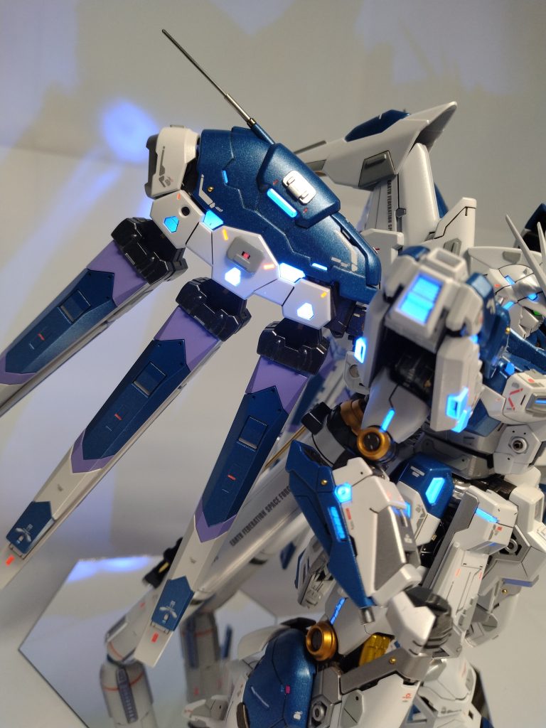 ファンネルコンテナの光具合も気に入ってます。