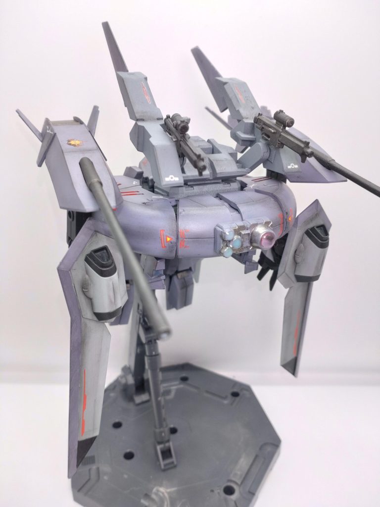 キャバリアーモチーフに変形。