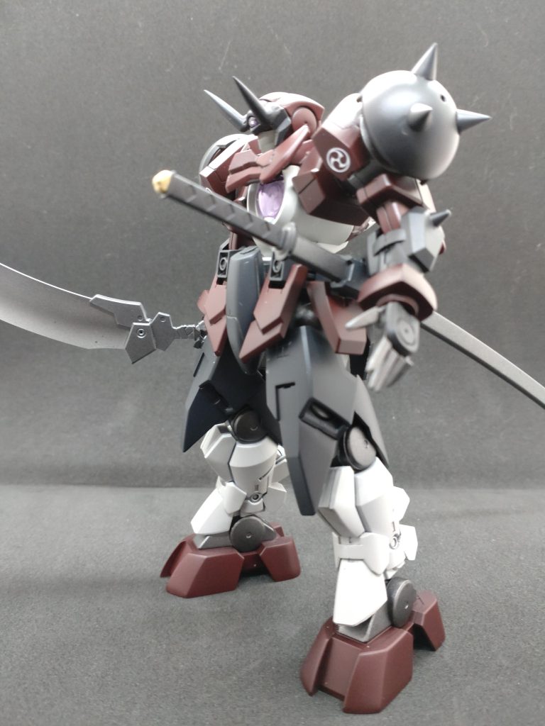 一応、武士っぽいので腰に刀させるようにしてます。