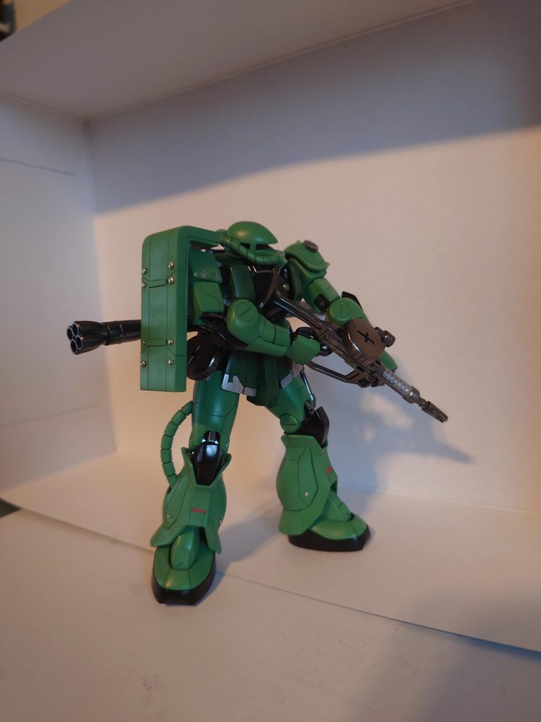 横から～基本は筋彫りと頭幅詰め位してちょっと金属付けて、プラ板はりはりした位💧‬