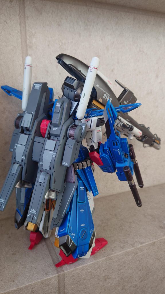 ダブル・ビーム・ライフルの砲身は延長すれば良かったなと反省。