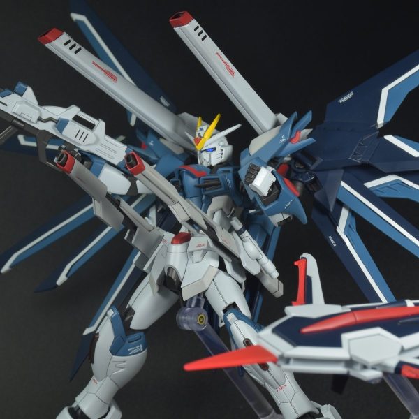 HG　ライジングフリーダムガンダム