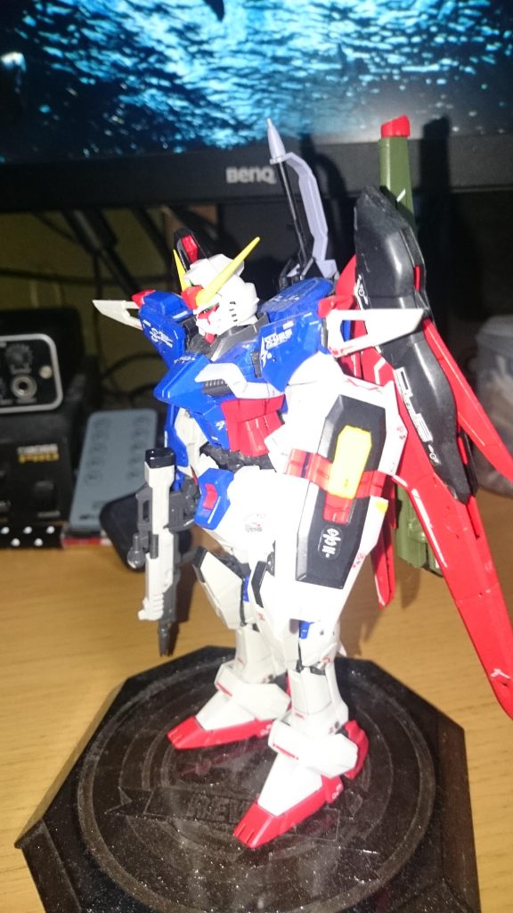 この血を流すモノアイの作り。これが運命！！