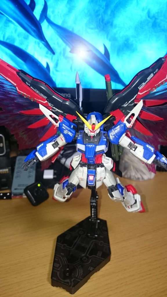 最後は光の羽を添えて。その運命に飛び込むように・・・。