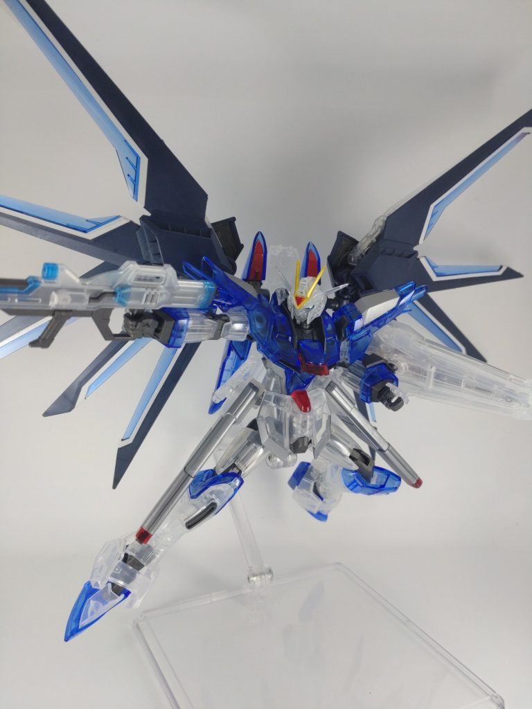 種と言えばとりあえず脳死でさせるポーズ。作成中足首の内部フレームパーツを無くし、しょうがなくもう片方の足のパーツから型取りしてレジンで複製しました。そこそこ上手くいって良かったですがマジでどこいった?