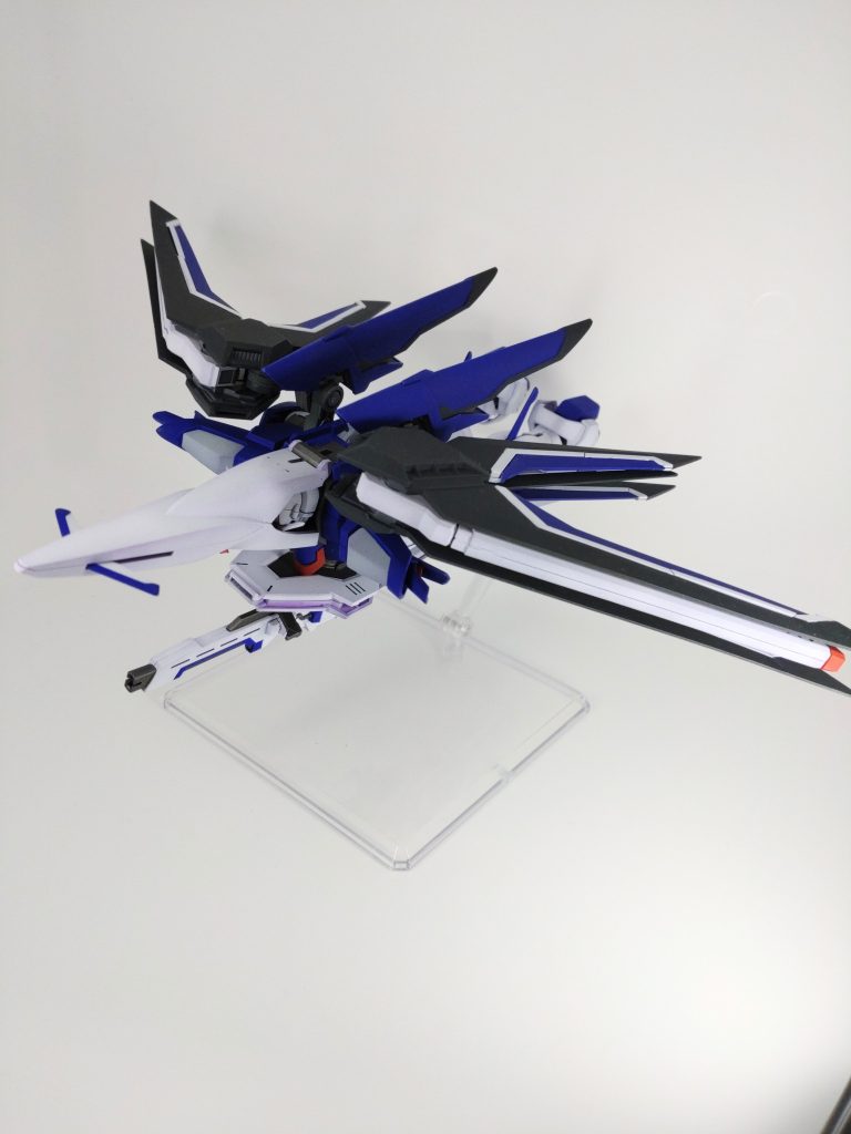 MA形態。発進→大気圏突入前の変形を脳内再現しながら見ると滅茶滅茶カッコ良く見える不思議。