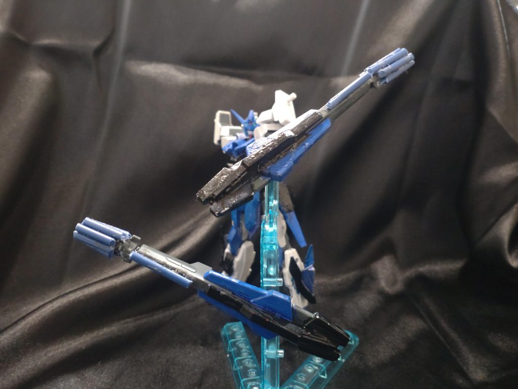 ユニコーンのシールドファンネルのパクリでバレットファンネルという要素を入れました。