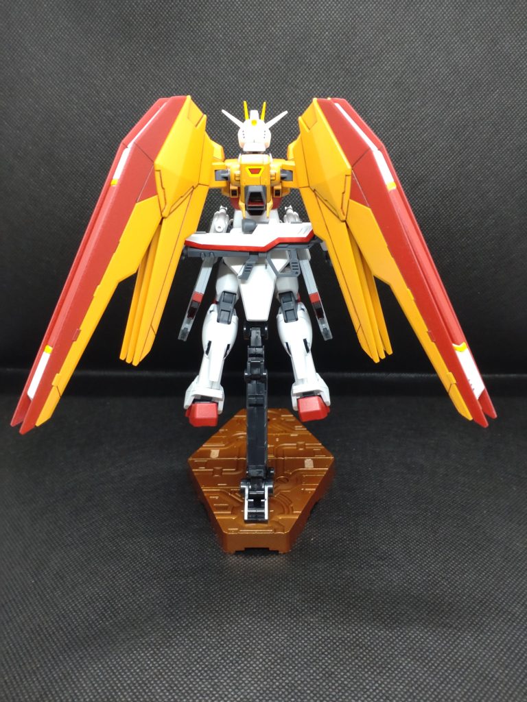 ホイルシールはバックパックとメインカメラ裏のシルバーを使用しています。