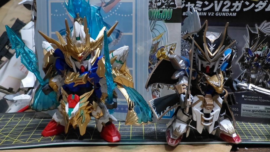 最後は同時に組んでいた趙雲ダブルオーと撮影。妥協点もあり今一つだったのでまたリベンジかなと。今回は塗り分け前と目立たなかった加工等を制作工程に載せてみました。