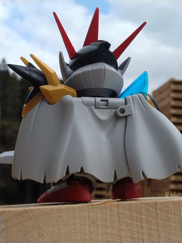 彼は世界を救えたのか？その背中はまだ戦っている様に見えた。 