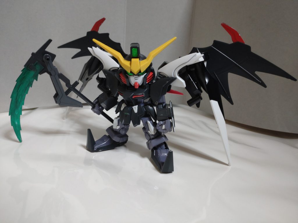 合体時正しくはこちらが「デスサイズ・タナトス」であり機動力、パワー等は全形態中最高実はさりげなくGNドライブを搭載していたりする