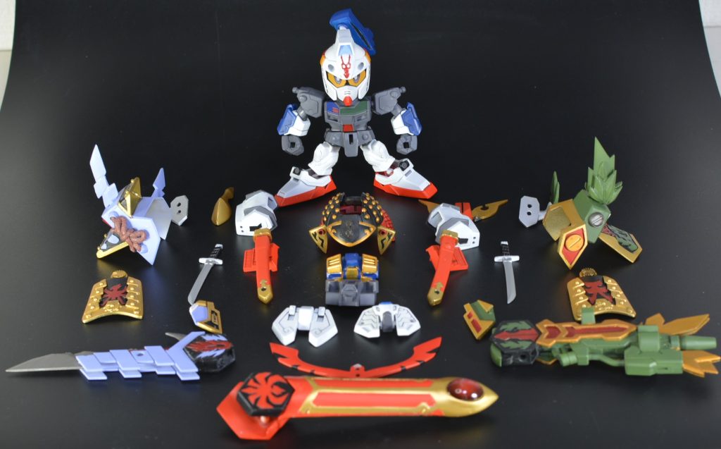 ストライクガンダム＋３種の神器＋ストライク劉備な作品でした。元モチーフがストライクなのでなるだけシンプルになるように目指してます。