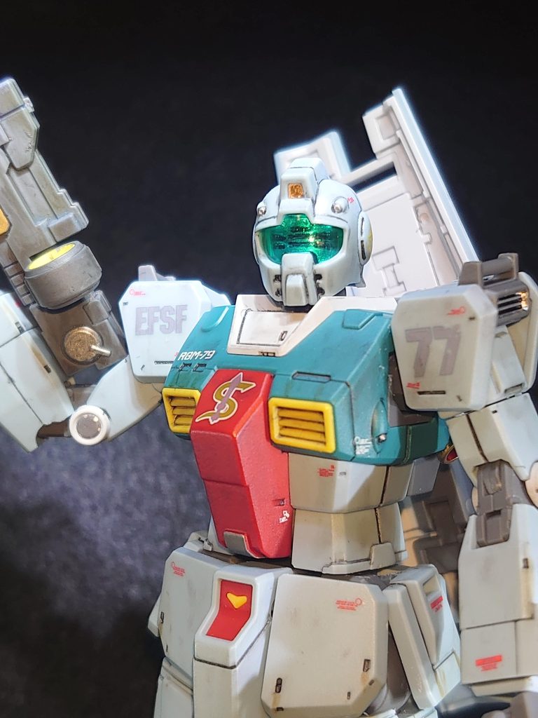 40年前のジムは完全にやられメカでしたが、これなら主役で行けそうですよね。