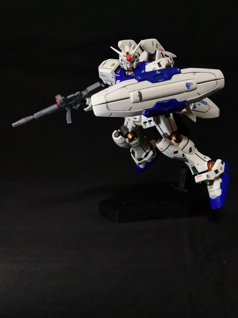 シールド展開。