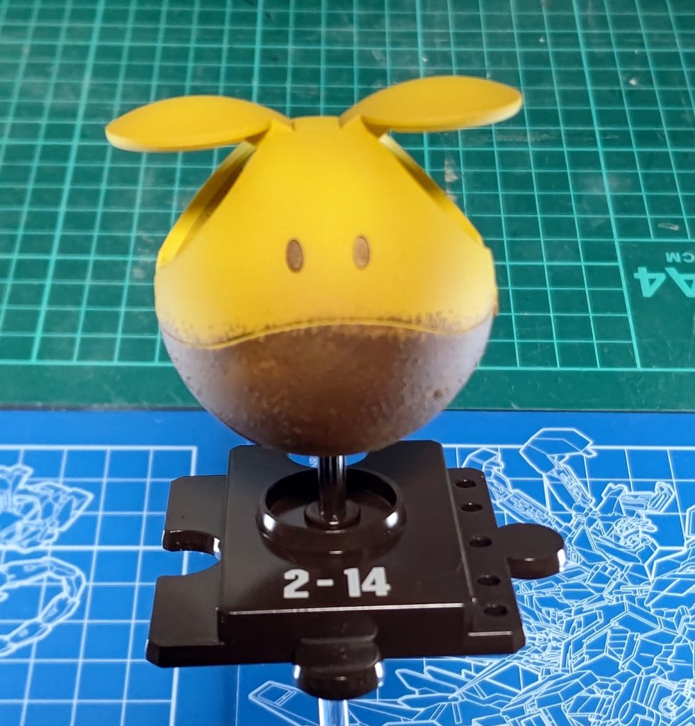 中身は鈴カステラ風ハロ下側の焼が強いところはスポンジチッピングです質感はそこそこ良くできた気がします