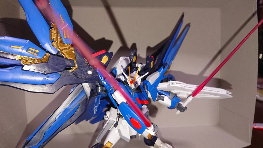 ストフリのパーツをライフリにつけただけの機体です。