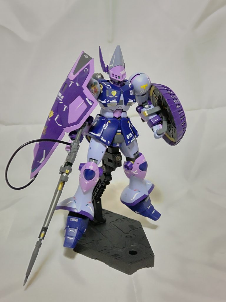 白背景にするとこんな感じです。宇宙世紀よりビルドシリーズ感が強い🤔。