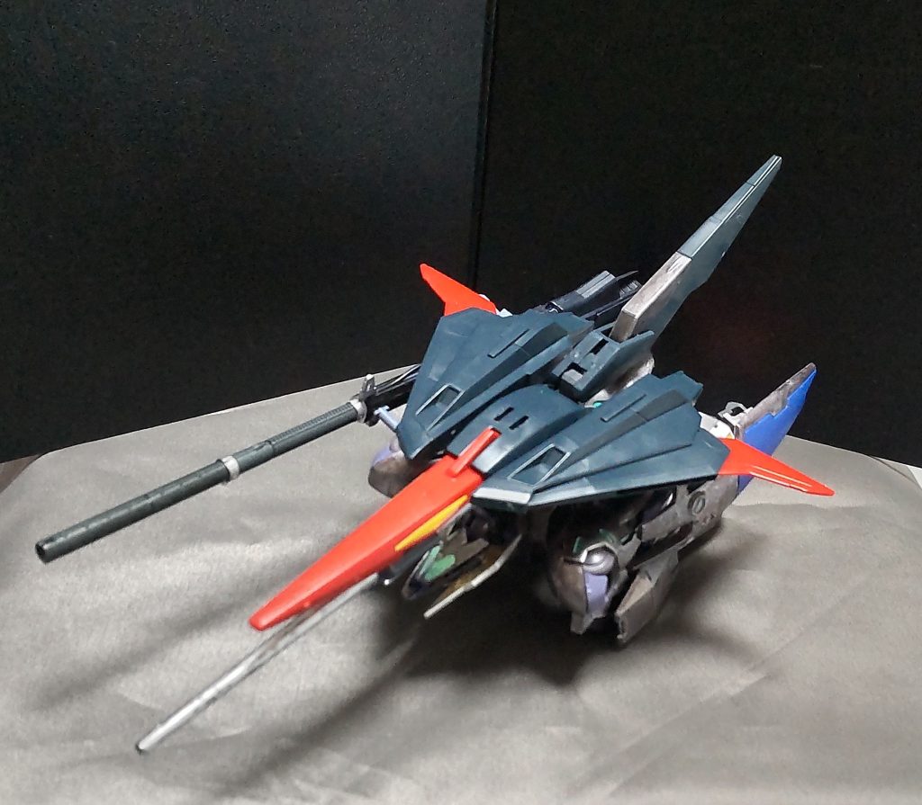 後はパワーランチャーとバスターランチャーを取り付けると、プローラー形態になります。