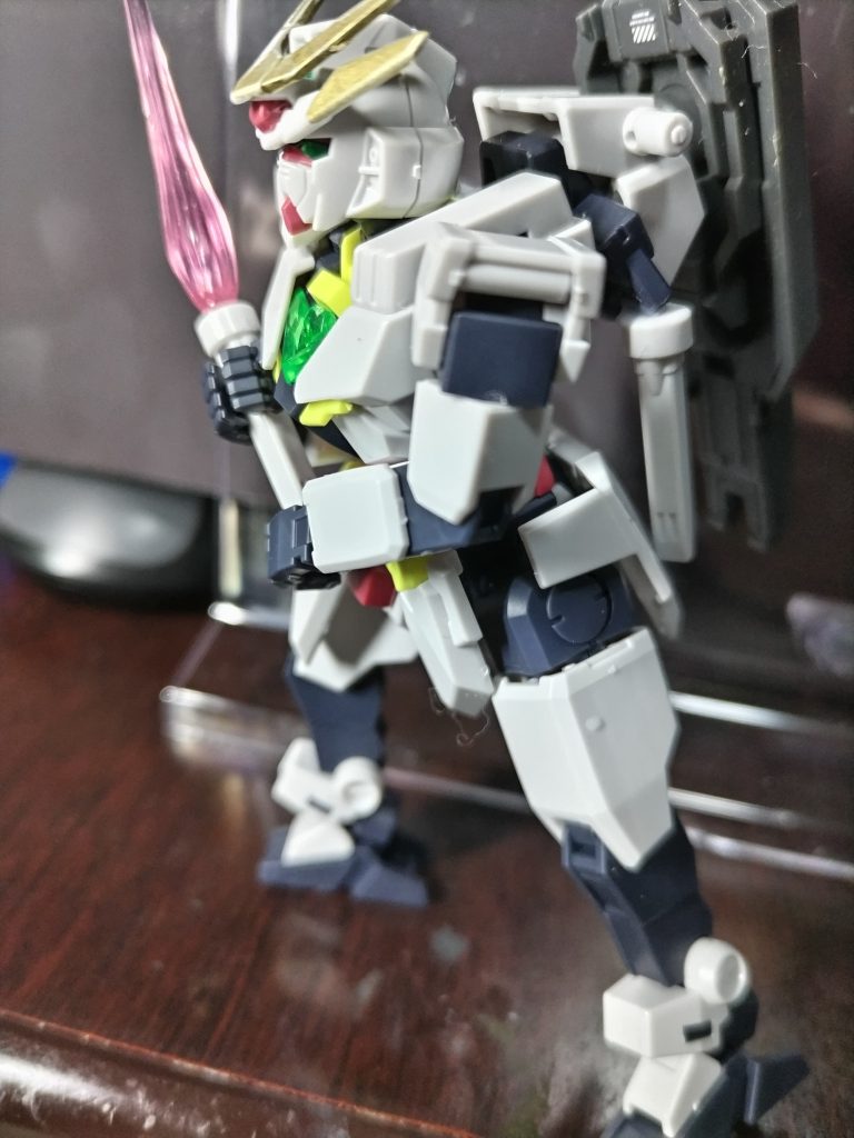 セミアームド・コアガンダム–3枚目/制作者：うみ