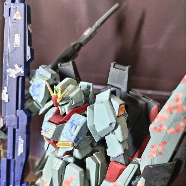 ゼータガンダム（ピクセル迷彩）