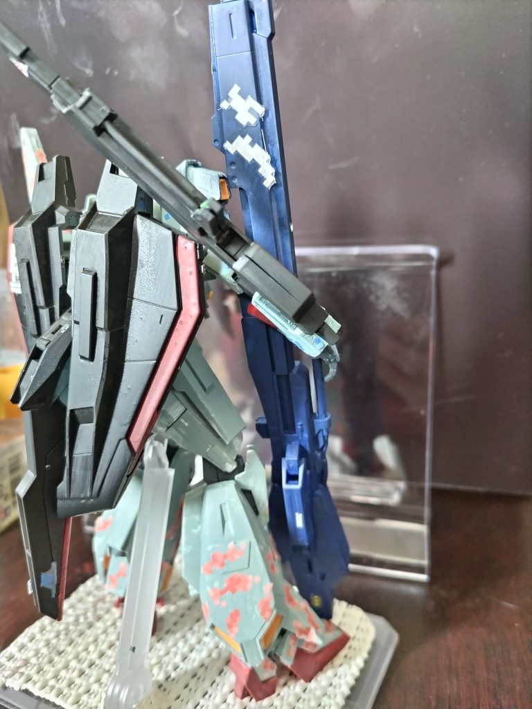 ゼータガンダム（ピクセル迷彩）–5枚目/制作者：うみ