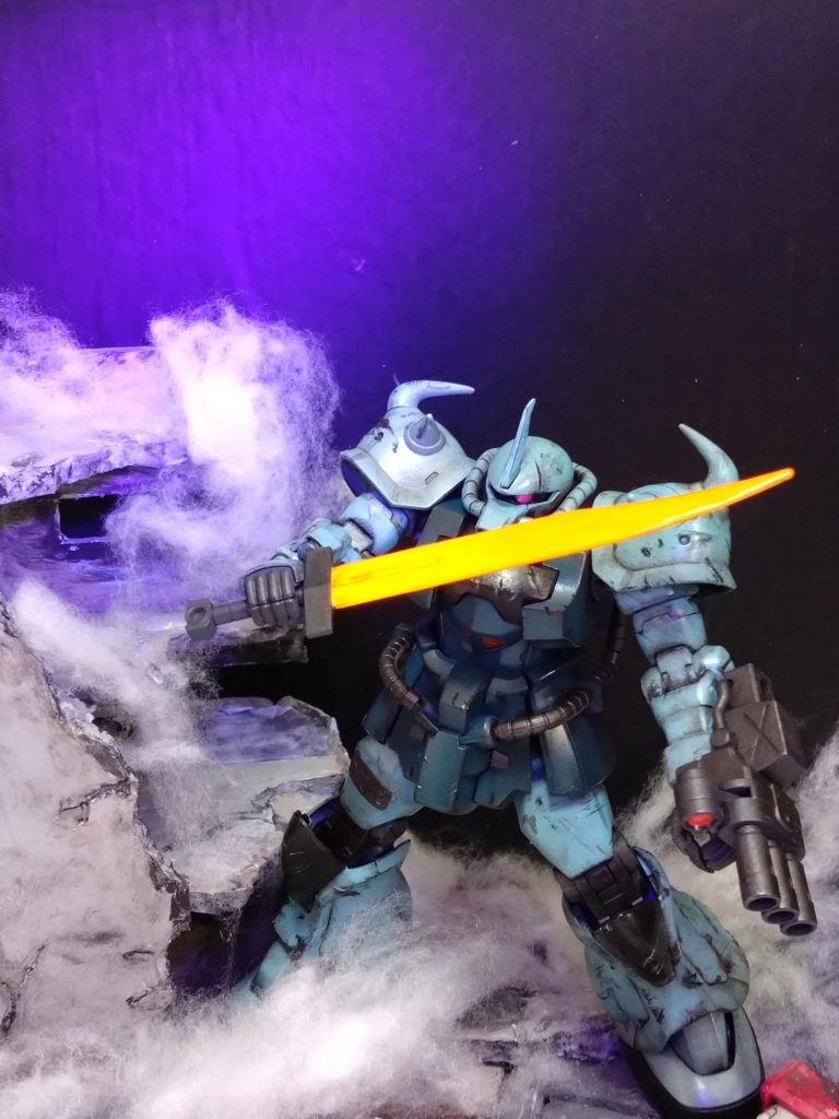 やはりグフカスタムはカッコいいです。