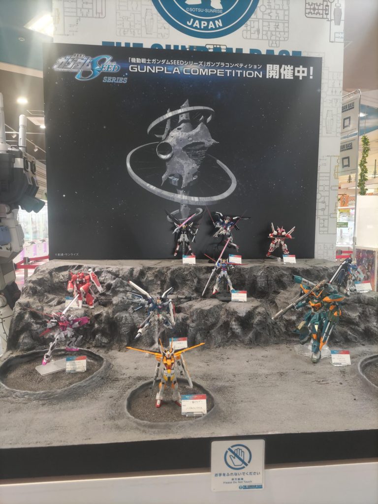 作品名：<p>ガンダムベース名古屋の「機動戦士ガンダムSEEDシリーズガンプラコンペティション」にライジングフリーダムを置かせてもらいました！お越しの際に良かったらご覧下さい😊</p>