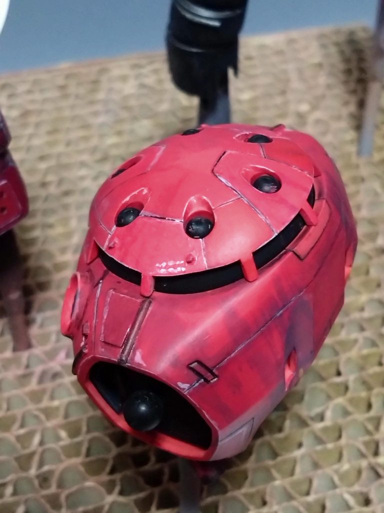 こんな感じでシェードブルーを塗りすぐに拭き取りしてます。